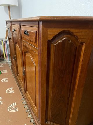 Mueble de salón de madera (última semana)