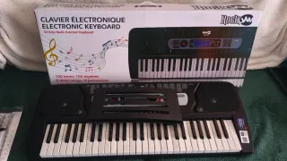 Teclados Electrónicos Piano RockJam. RJ654