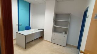 Oficina en alquiler en Cortadura - Zona Franca  en Cádiz