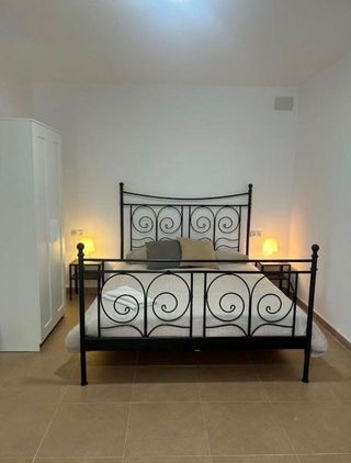 Edificio en alquiler en El Candado - El Palo en Málaga