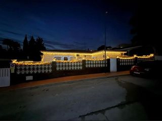 Edificio en alquiler en El Candado - El Palo en Málaga