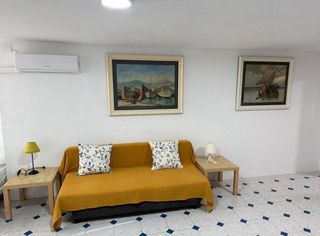 Edificio en alquiler en El Candado - El Palo en Málaga