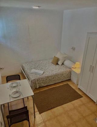 Edificio en alquiler en El Candado - El Palo en Málaga