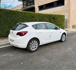 Opel Astra 2.0CDTi 165cv
