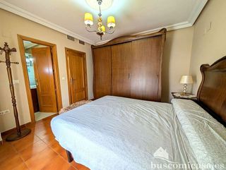 Chalet en venta en Linares