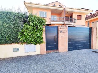 Chalet en venta en PAU 2-600 en Puertollano