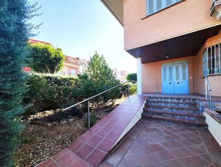 Chalet en venta en PAU 2-600 en Puertollano