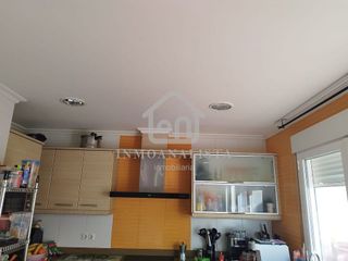 Casa adosada en venta en Requena