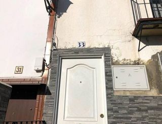 Casa adosada en venta en La Paz en Alcalá de Guadaira