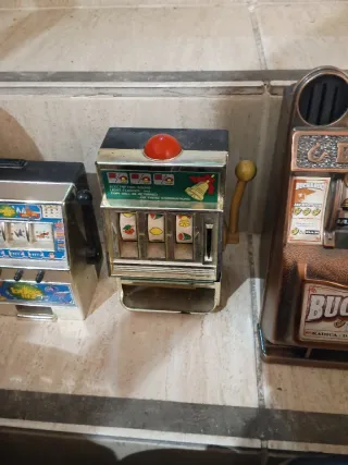 Colección Máquinas Tragaperras Juguete