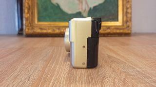 Cámara Nikon One Touch Zoom 90 de 35 mm