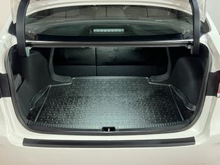 Toyota Corolla 1.8 125H BUSINESS PLUS E-CVT SEDAN