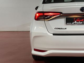 Toyota Corolla 1.8 125H BUSINESS PLUS E-CVT SEDAN