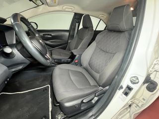 Toyota Corolla 1.8 125H BUSINESS PLUS E-CVT SEDAN