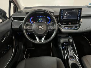 Toyota Corolla 1.8 125H BUSINESS PLUS E-CVT SEDAN