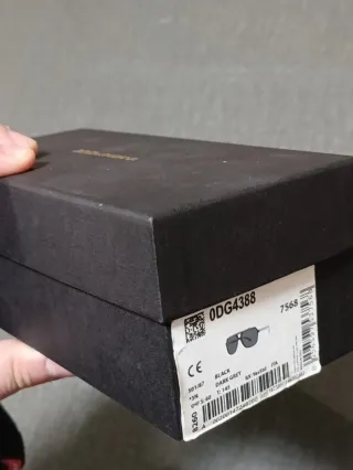 Gafas de sol Dolce & Gabbana negras y doradas