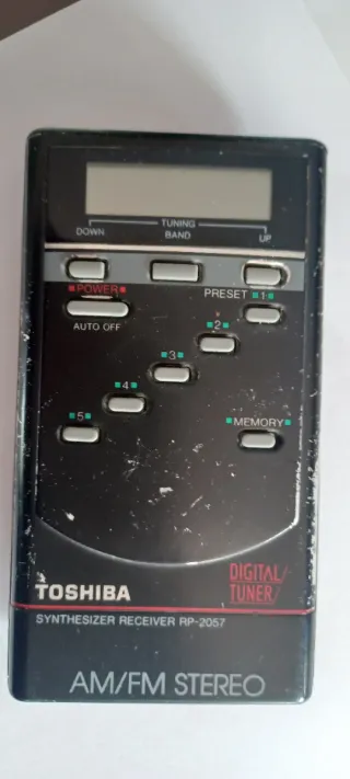 Toshiba RP-2057 Radio AM/FM Stereo Vintage 1983