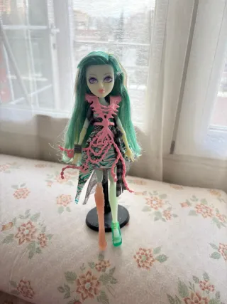 Muñeca Monster High Spectra Vondergeist