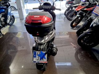 Piaggio Beverly 300S Maxi Scooter