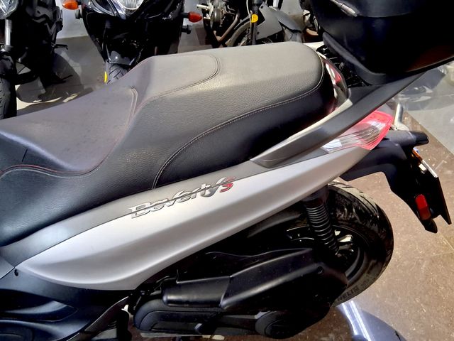 Piaggio Beverly 300S Maxi Scooter