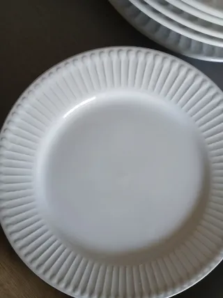 Vajilla de porcelana blanca