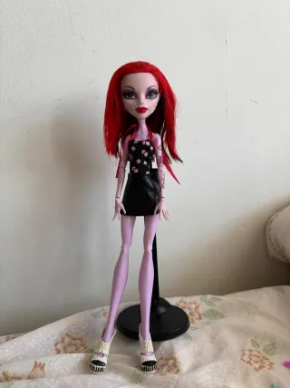 Muñeca Monster High pelo rojo