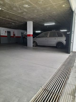 Garaje en venta en Coria del Río