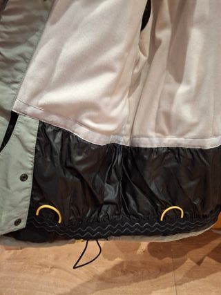 Chaqueta de nieve M con detalles en bolsillos