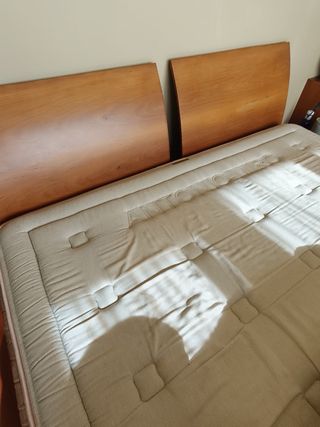 Cama madera maciza cabecero doble