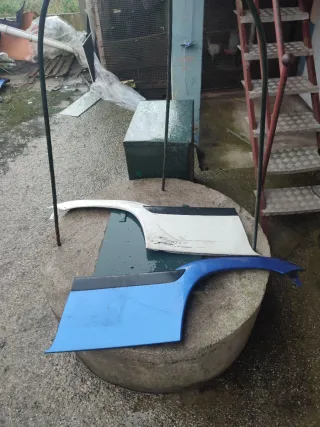 Aletines traseros Saxo VTS