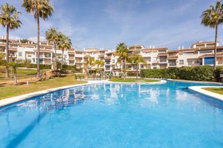 Piso en venta en Puerto Banús en Marbella