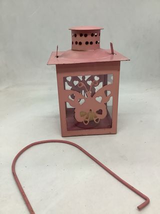 Lanterna vintage rosa con farfalla