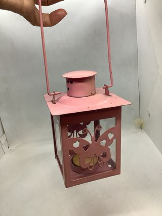 Lanterna vintage rosa con farfalla