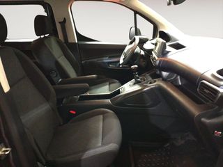 Peugeot Rifter Allure Business Standard