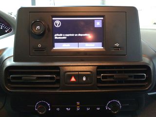 Peugeot Rifter Allure Business Standard