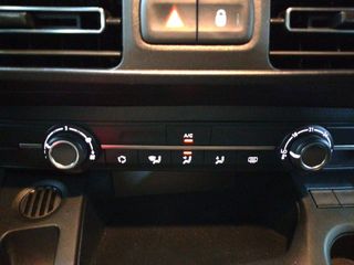 Peugeot Rifter Allure Business Standard