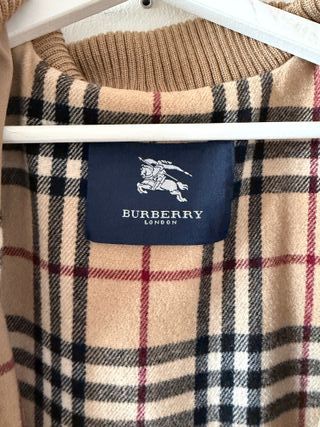 Chaqueta Burberry Beige Talla L