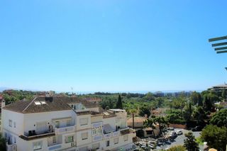 Piso en venta en Nueva Andalucía centro en Marbella