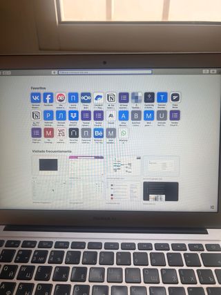 MacBook Air 7.2 Plata