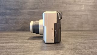 Cámara Nikon analogica One Touch Zoom 90 de 35 mm