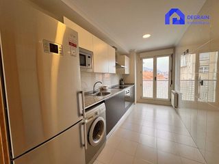 Piso en venta en Milán - Pumarín - Teatinos en Oviedo