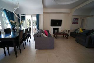 Casa en alquiler en Nueva Andalucía centro en Marbella