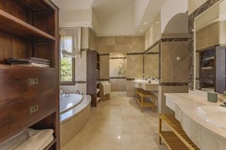 Chalet en alquiler en Nueva Andalucía centro en Marbella