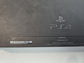 Sony PlayStation 4 – Firmware 10.50 – 1TB + Joypad