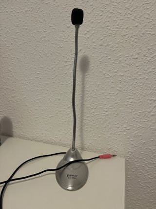 Micrófono de sobremesa con cuello flexible