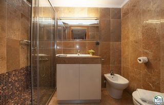 Piso en venta en Salatar en Roses