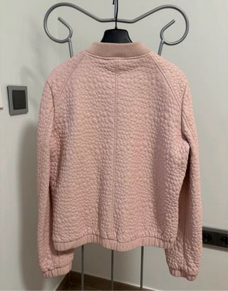 Cazadora bomber polipiel rosa