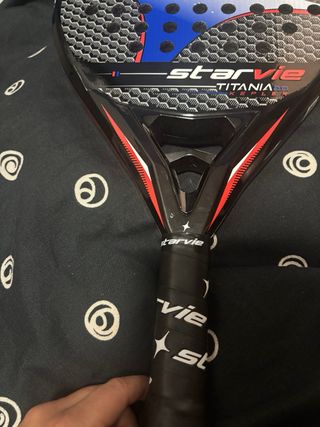 Pala de pádel StarVie Titania