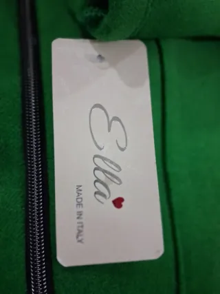 Cappottino con cappuccio verde