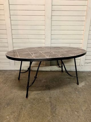 Mesa centro metal y cerámica diseño floral